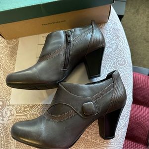 Leather comfy brown boots Clark’s worm a couple times wrong size for me though